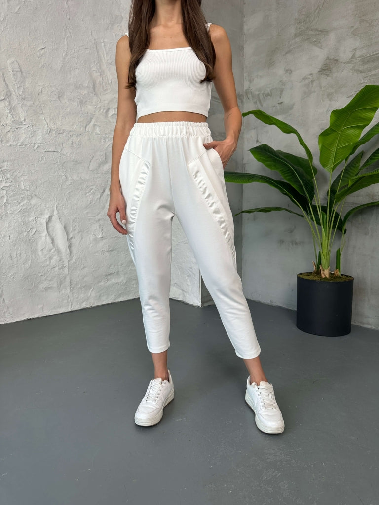 Beyaz Ön Şeritli Modal Pantolon EY26327-Beyaz