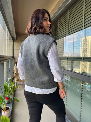 Gri V Yaka Baklava Desen Süveter 2344-Gri
