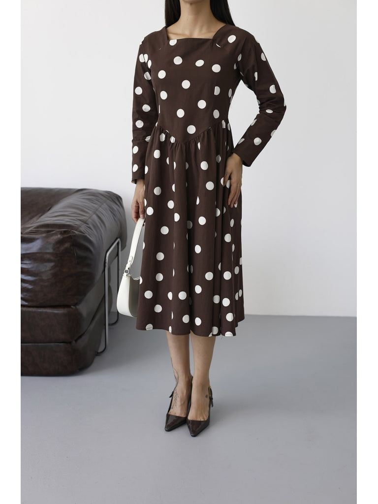 Kahverengi Puantiyeli Kare Yaka Elbise 01015-Kahverengi