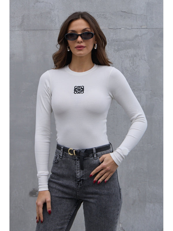 Beyaz Nakışlı Body