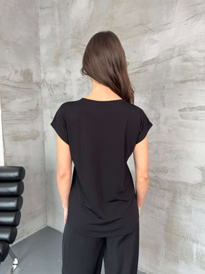Siyah V Yaka Ön Şeritli Tshirt