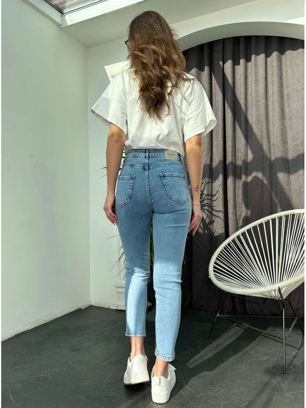 Mavi Yıkamalı Likralı Mom Jean