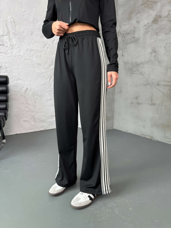 Siyah Şeritli Likralı Eşofman Takımı T006-SİYAH