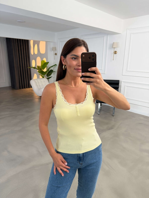 Sarı Fitilli Dantel Detaylı Atlet 26343-Sarı