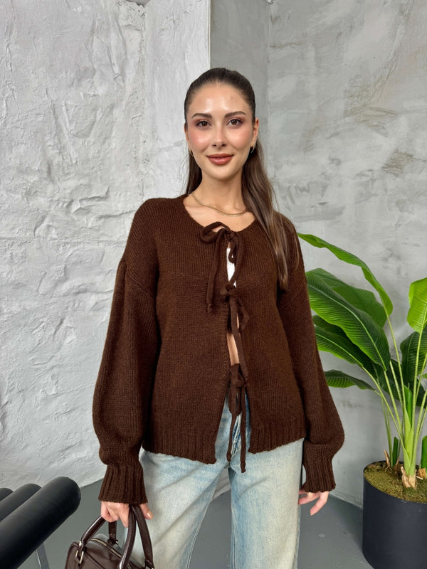Kahverengi Önü Bağcıklı Örme Hırka EY2426-Kahverengi