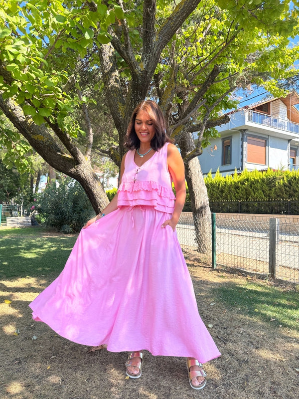 Pembe Güpür Detaylı Etek Bluz Takım