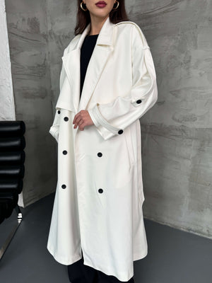 Beyaz Kruvaze Detaylı Oversize Trençkot
