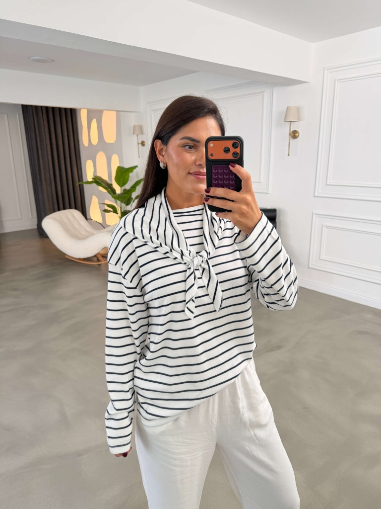 Ekru Çizgili Fularlı Sweatshirt 9037-Ekru