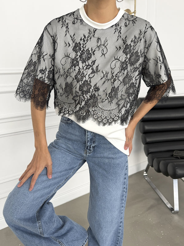Beyaz Dantelli Tasarım Tshirt 1092-Beyaz