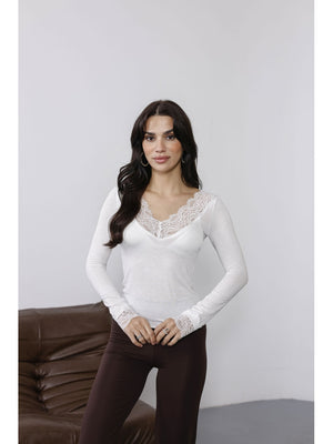 Beyaz Yakası Dantelli Bluz 0407-Beyaz