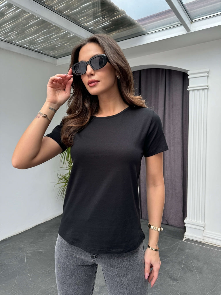 Siyah Bisiklet Yaka Basic Tshirt