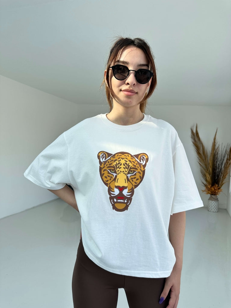 Beyaz Kaplan Nakışlı Premium Tshirt