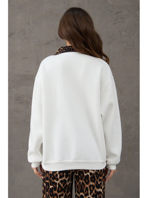 Beyaz Leopar Nakışlı Polo Yaka Sweat