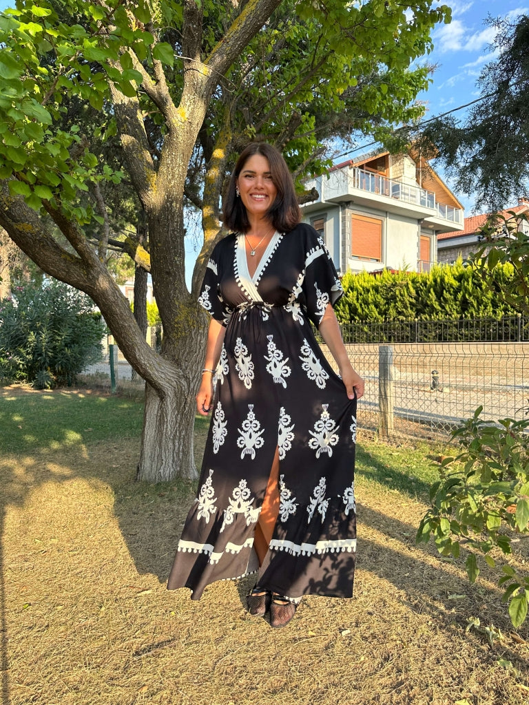 Siyah Desenli Beli Lastikli Elbise