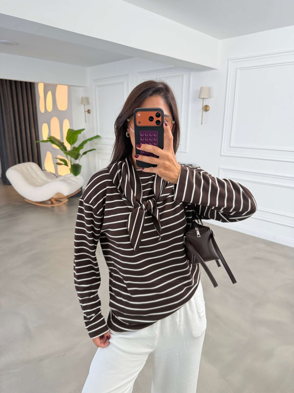 Kahverengi Çizgili Fularlı Sweatshirt 9037-Kahverengi