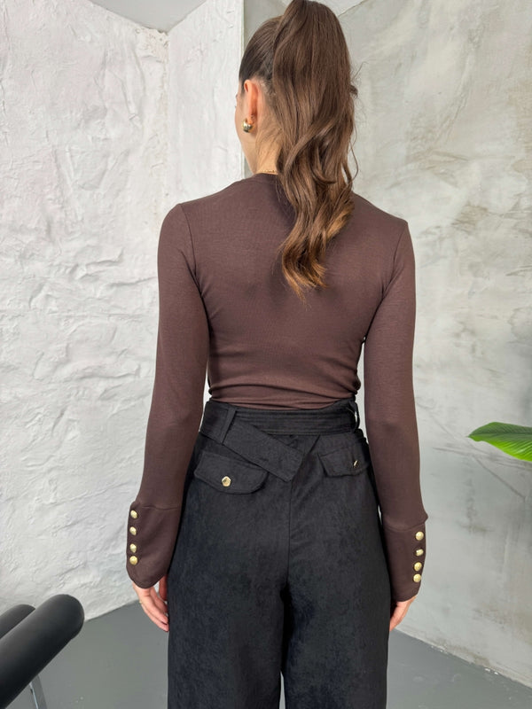 Acı Kahve Kolları Gold Düğmeli Body