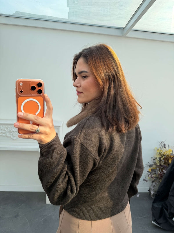 Kahverengi Peluş Yaka Fermuarlı Triko Hırka EY2557-Kahverengi