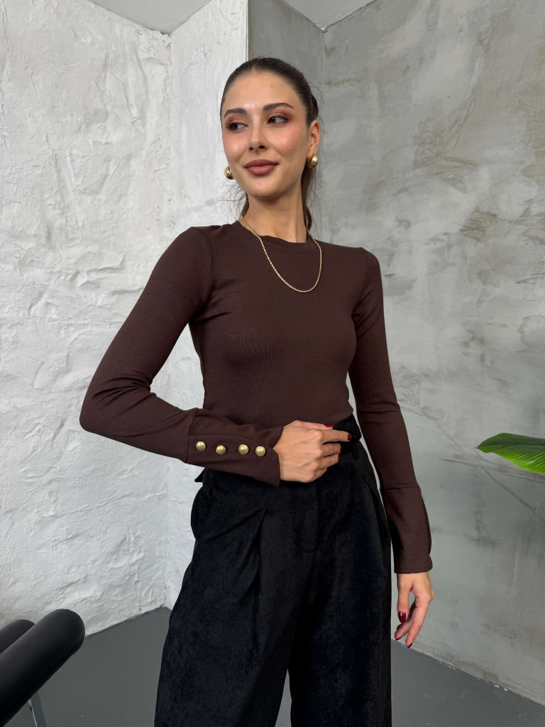Acı Kahve Kolları Gold Düğmeli Body