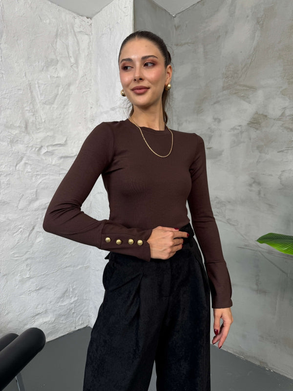 Acı Kahve Kolları Gold Düğmeli Body