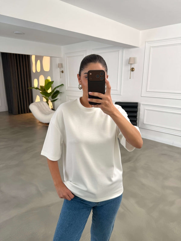 Ekru Siyah Sırtı Kalp Dekolteli Tshirt 1113-Ekru Siyah