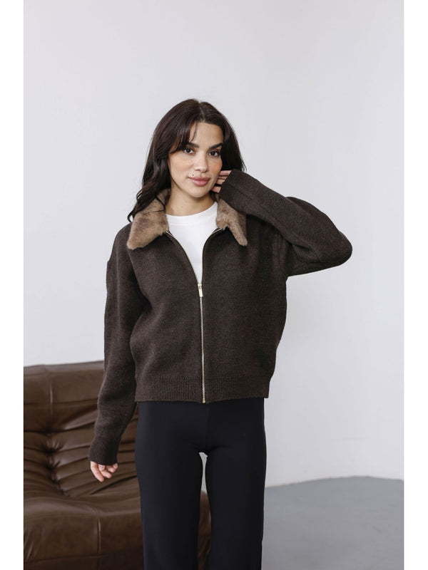 Kahverengi Peluş Yaka Fermuarlı Triko Hırka EY2557-Kahverengi