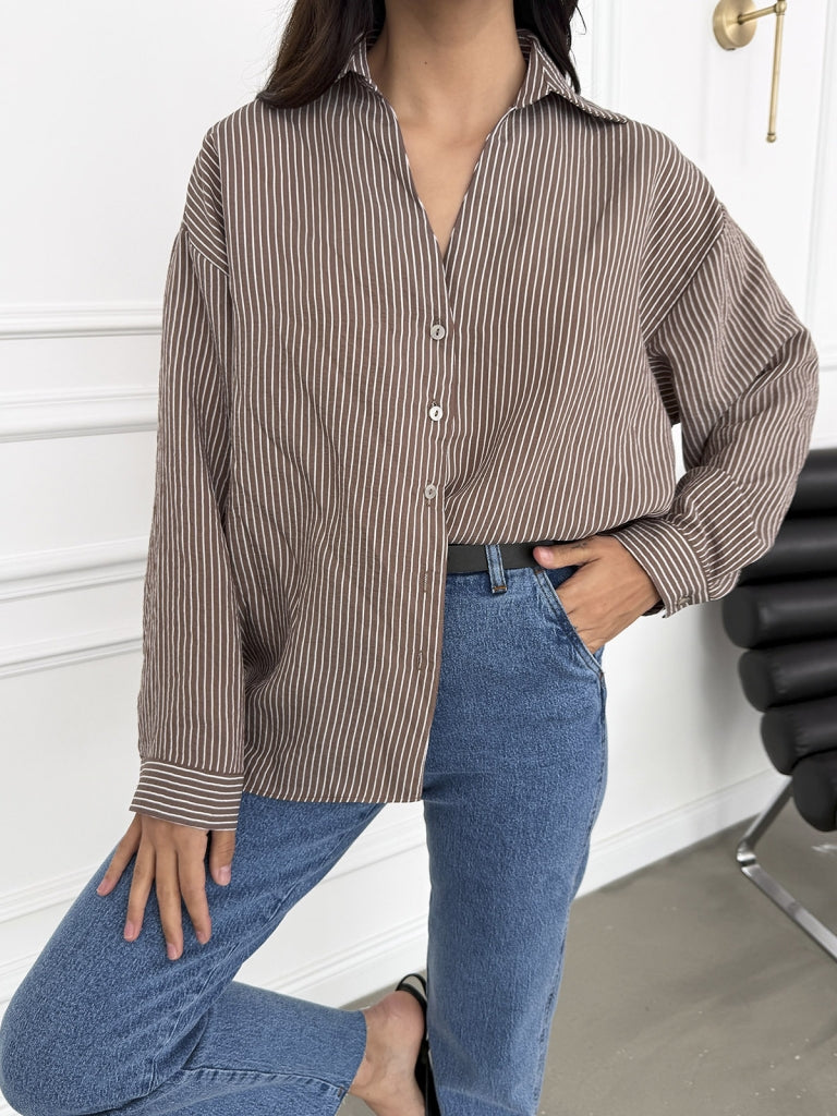 Kahverengi Çizgili V Yaka Gömlek 4906-Kahverengi