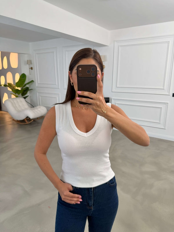 Beyaz Kalın Askı V Yaka Body 24172-Beyaz