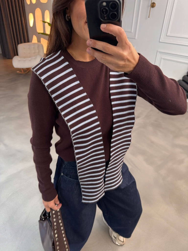 Kahverengi Çizgili Şal Detaylı Triko Bluz 002738-Kahverengi