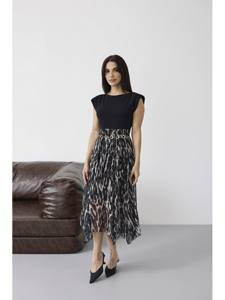 Siyah Vatkalı Zincir Kemerli Elbise 3867-Siyah
