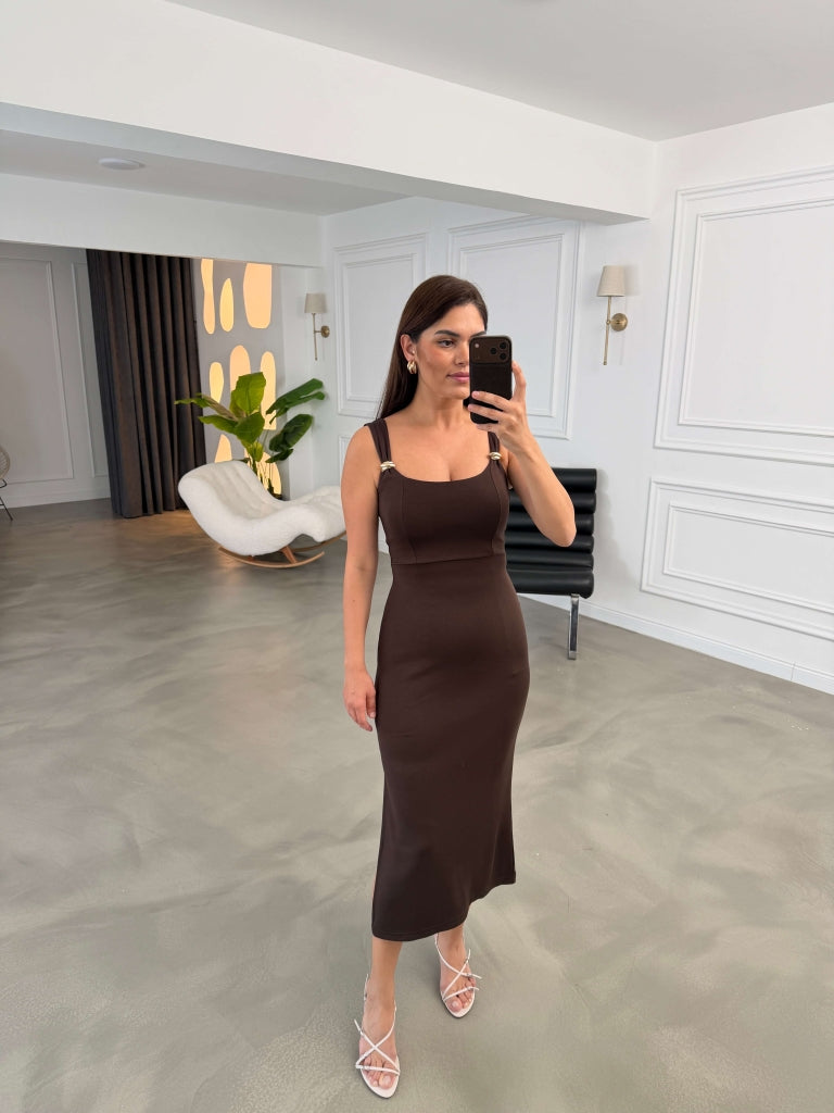 Kahve Omzu Gold Tokalı Modal Elbise 4276-Kahve