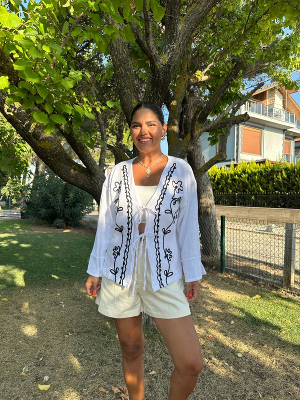 Beyaz Nakışlı Müslin Kimono