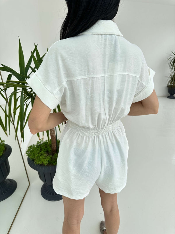 Beyaz Keten Düğmeli Şort Tulum