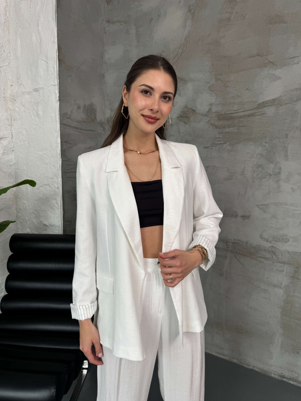 Beyaz Vatkalı Blazer Ceket
