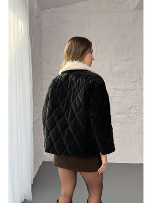 Siyah Yakası Kürklü Kapitone Mont 60559-Siyah