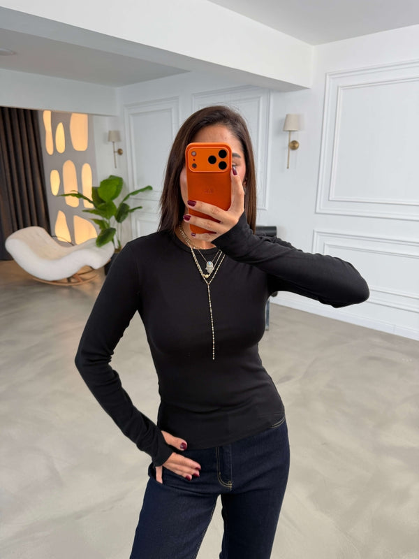 Siyah Sırtı Dikişli Parmak Geçirmeli Body 0585-Siyah