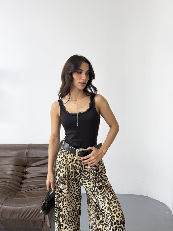 Siyah Yakası Dantelli Atlet 1053-Siyah