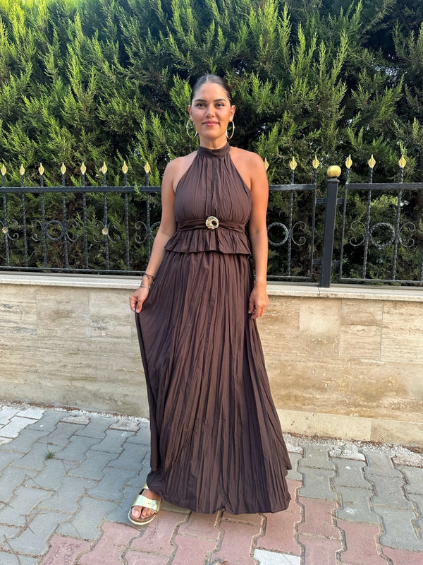Kahverengi Halter Yaka Gold Detaylı Takım