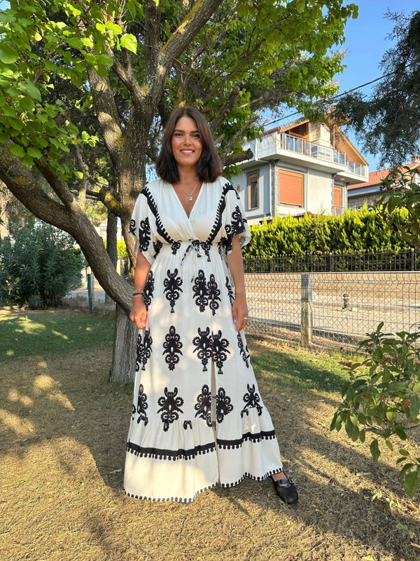 Ekru Desenli Beli Lastikli Elbise
