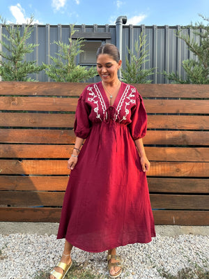Bordo Nakışlı Müslin Elbise