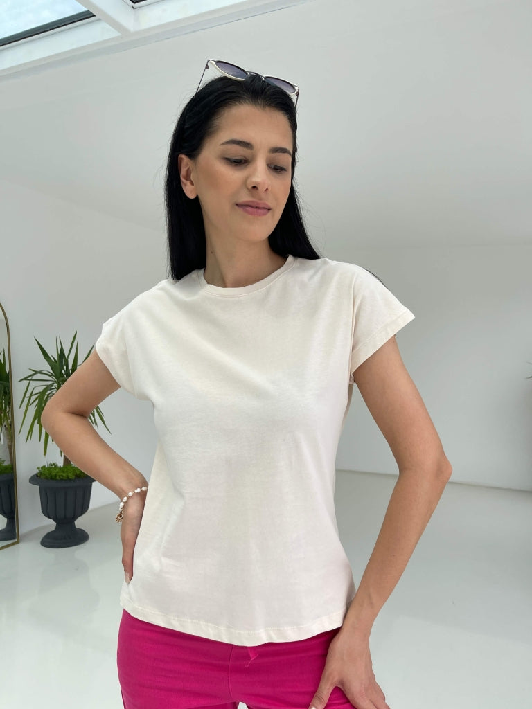 Taş Arkası Dikiş Detaylı Tshirt