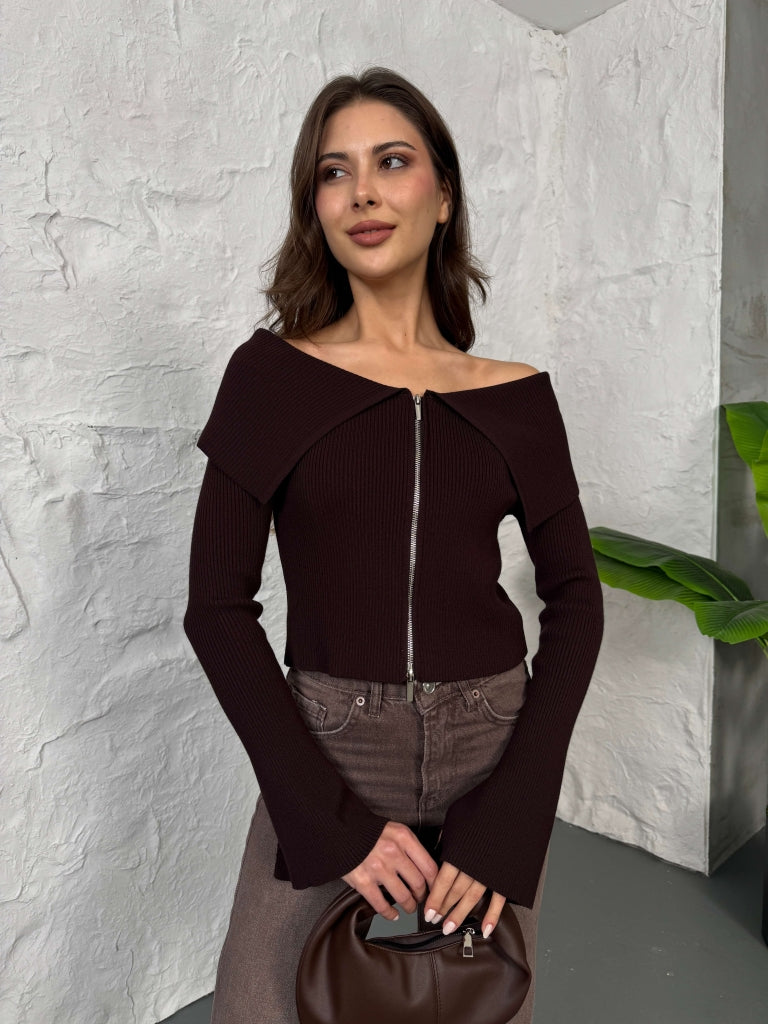 Kahverengi Madonna Yaka Çift Yön Fermuarlı Bluz 2545-Kahverengi