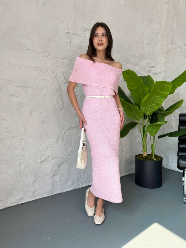 Pembe Sıfır Kol Madonna Yaka Elbise
