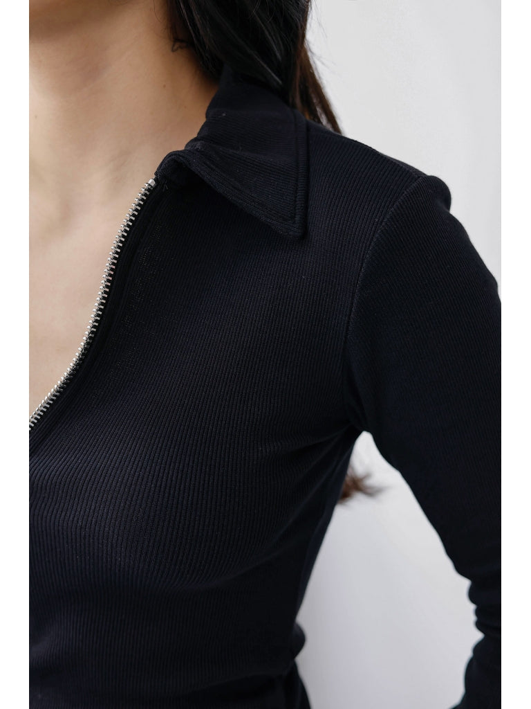 Siyah Yakası Fermuarlı Vatkalı Bluz 30412-Siyah