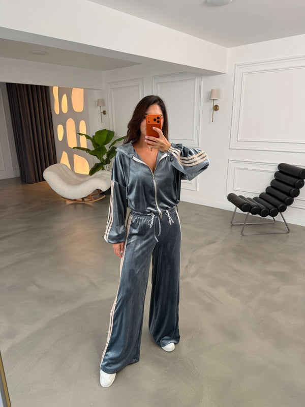 Mavi Biyeli Kadife Takım 004236-Mavi