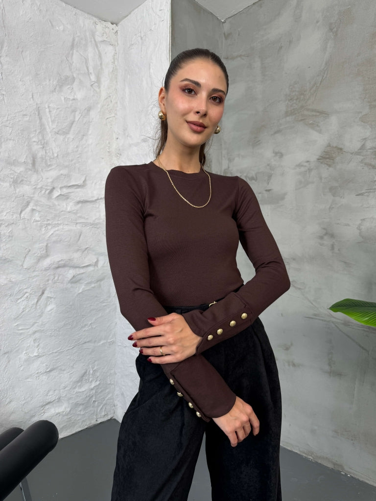 Acı Kahve Kolları Gold Düğmeli Body
