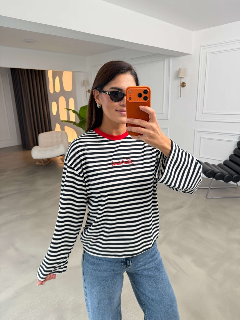 Siyah Çizgili Yakası Nakışlı Sweat 12783-Siyah