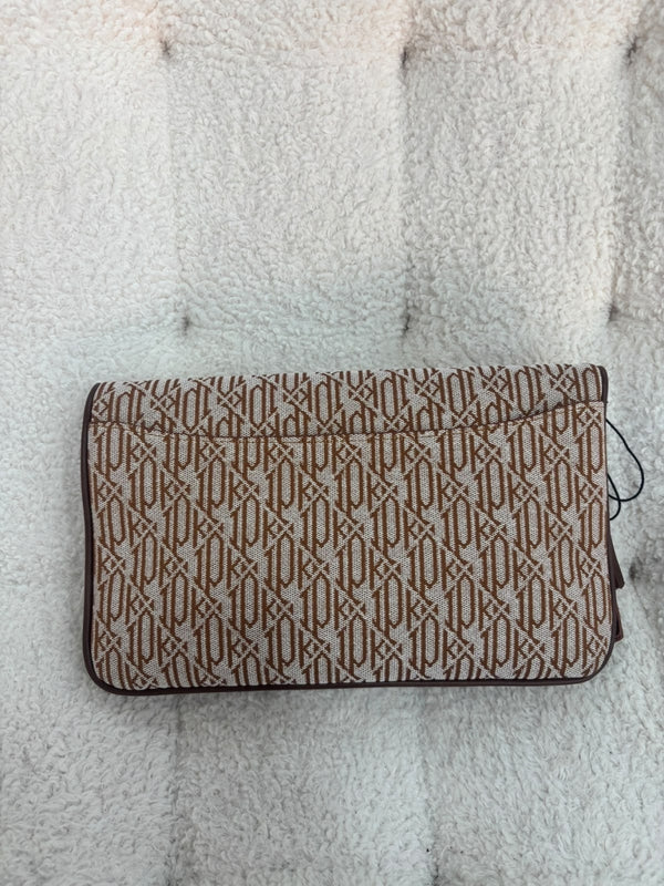 Kahverengi Marka Muadili Clutch Çanta CNT03-Kahverengi