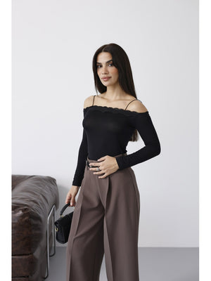 Siyah Madonna Yaka Dantelli Bluz 1064-Siyah