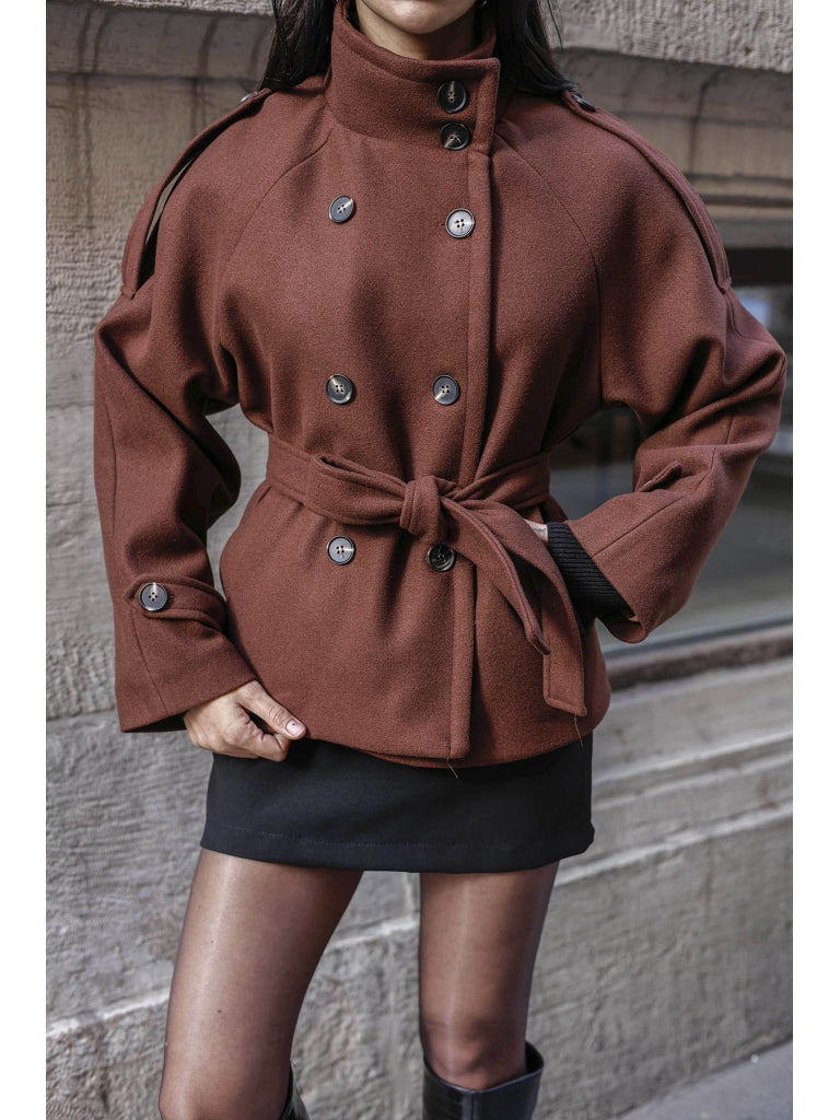 Kahve Dik Yaka Kısa Kaşe Kaban 70119-KAHVE