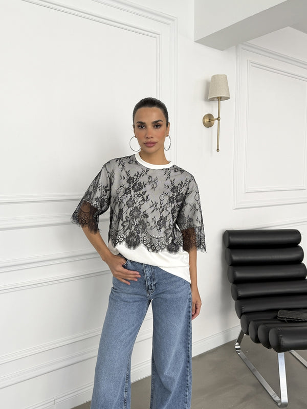 Beyaz Dantelli Tasarım Tshirt 1092-Beyaz